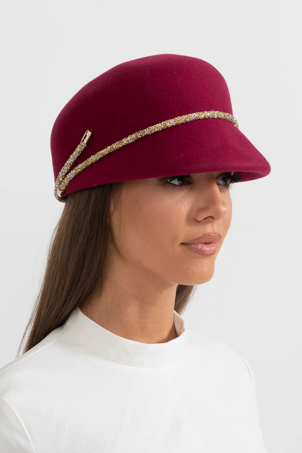 SHORT BRIM HAT WITH WRAPPED DETAIL