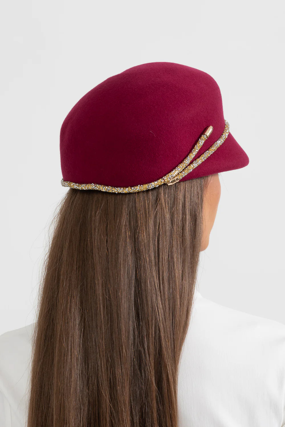 SHORT BRIM HAT WITH WRAPPED DETAIL