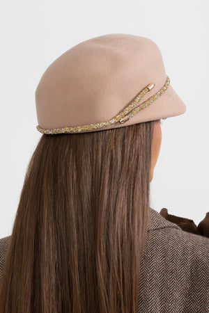 SHORT BRIM HAT WITH WRAPPED DETAIL