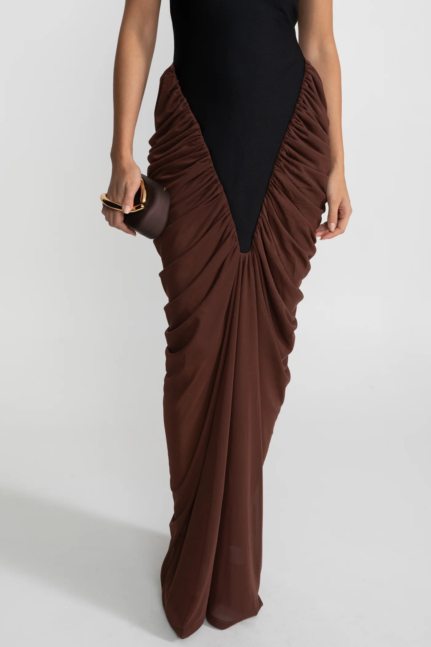 BEREN Contrasting Ruched Maxi Bodycon Dress
