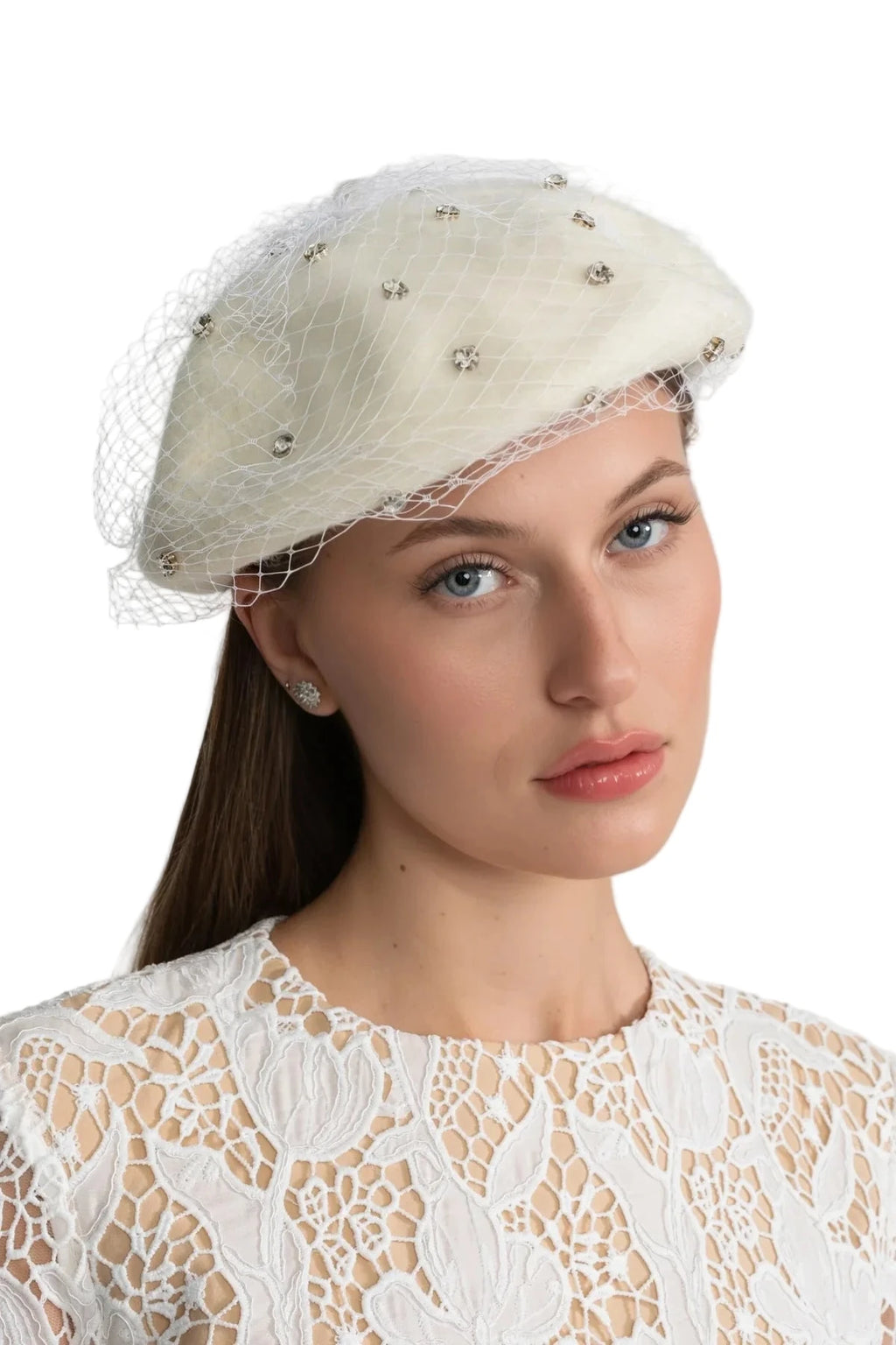 BERET WITH VEIL