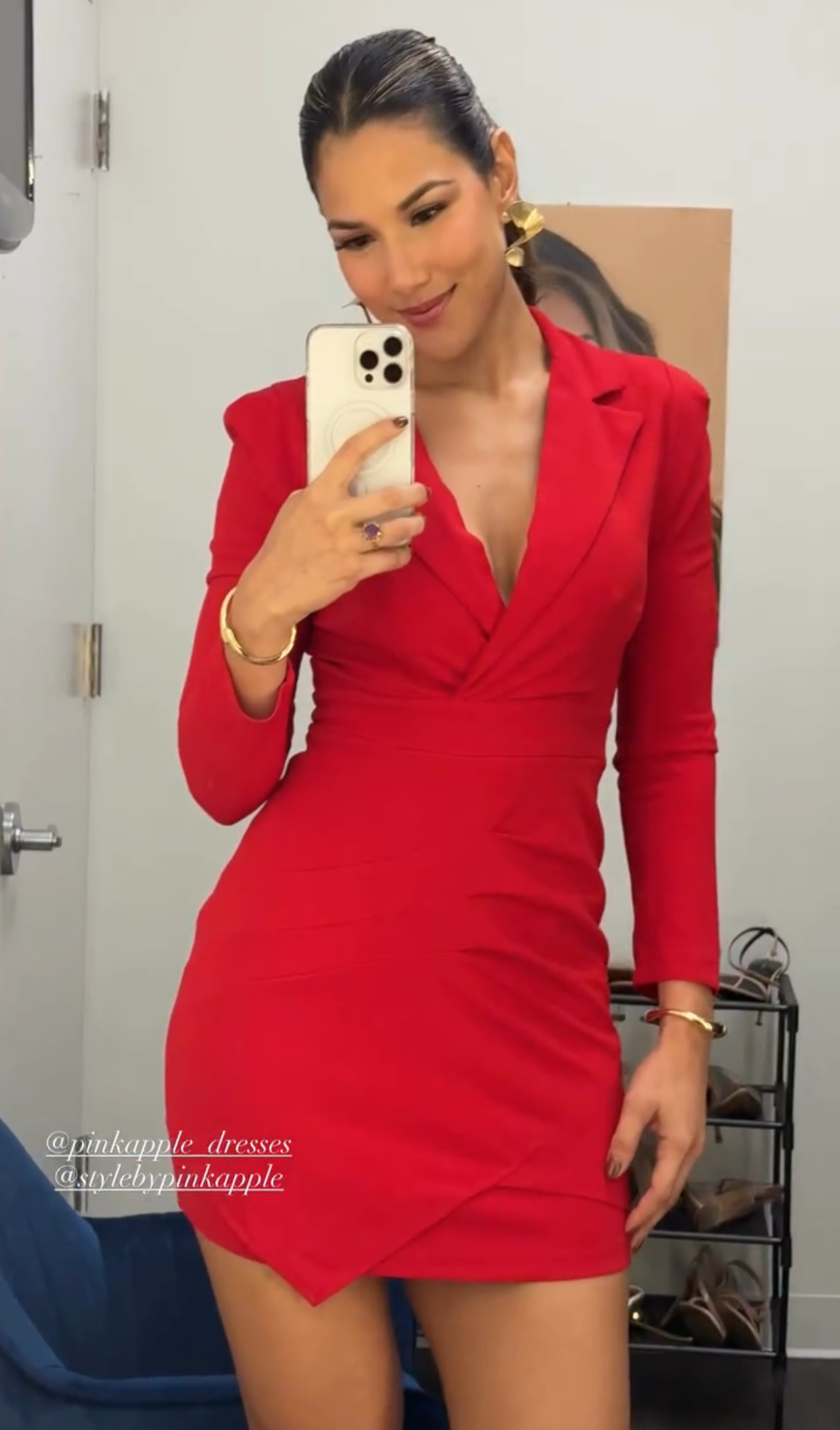 MILOS Long Sleeve V Neck Bodycon Dress